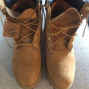 Men’s Timberland Boots Size 9.5